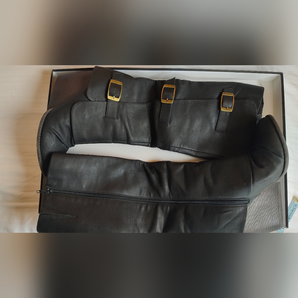 Fergalicious Black Size 11 Wedge Boots